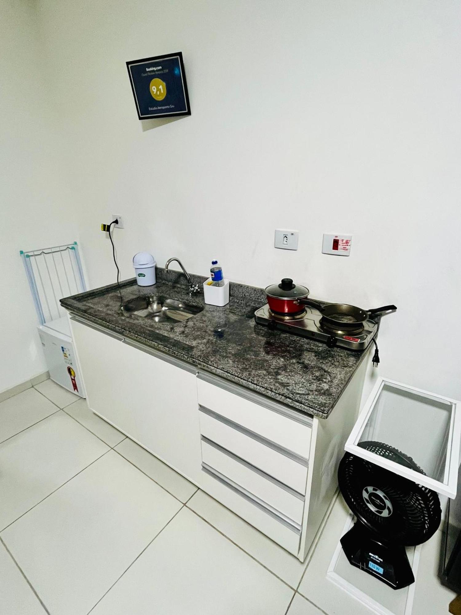 דירות גווארולוס Flat Gru מראה חיצוני תמונה